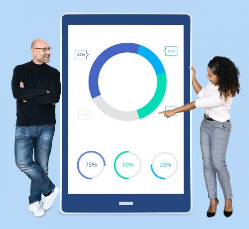 Businesspeople presenting a doughnut chart - 492748