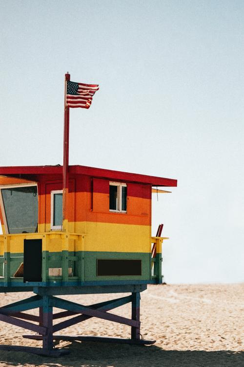 Bright and colorful lifeguard hut in the US - 2268785