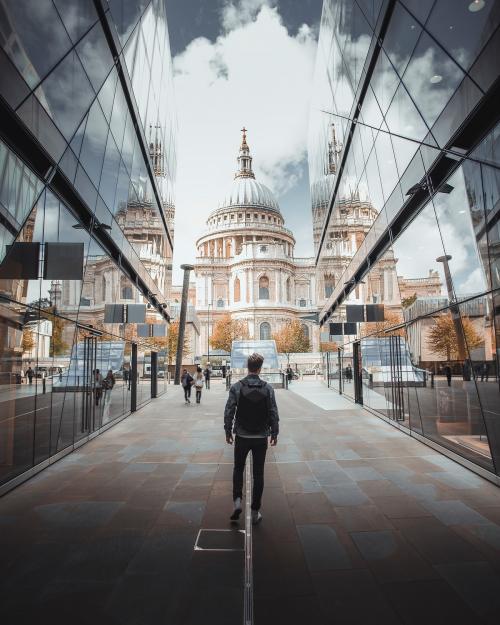 Man walking towards St. Paul's Cathedral in central London - 2047660