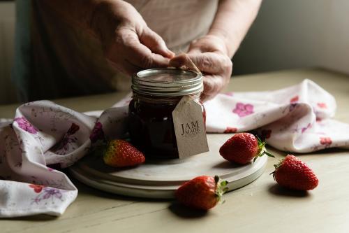 Homemade jam in a jar - 485418