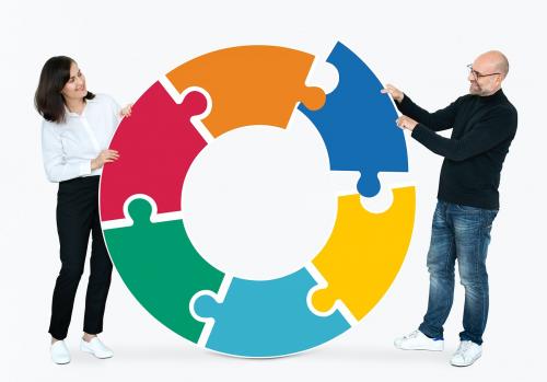 Business people connecting jigsaw puzzle pieces - 475601