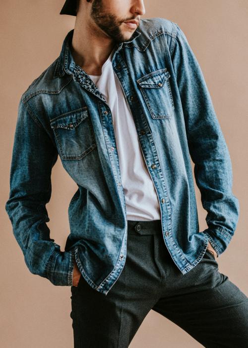 Bearded man in a denim shirt - 1235352