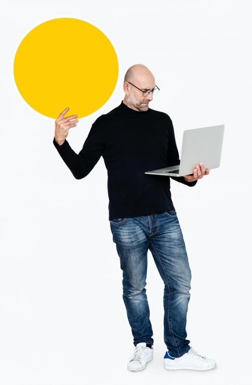 Man carrying a laptop and holding a round board - 475080