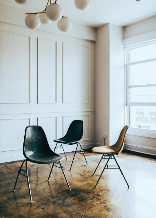 Chairs in a living room - 1220835