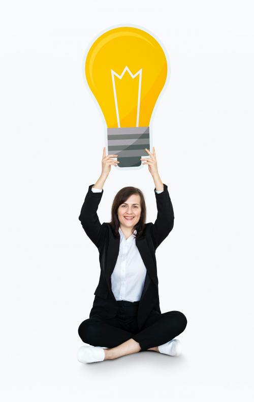 Woman showing a light bulb icon - 475113