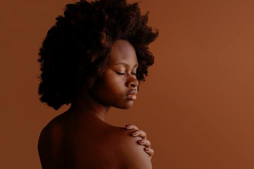 Beautiful black woman with afro hair - 1988217