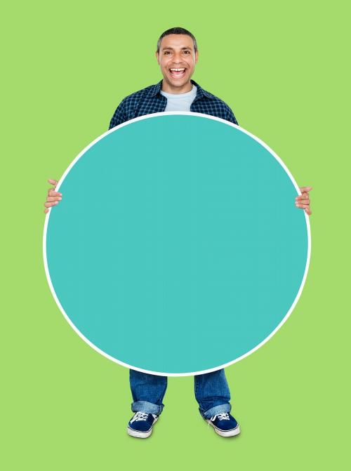 A man holding an empty circle - 470392