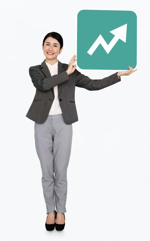 Japanese woman holding an arrow - 468257