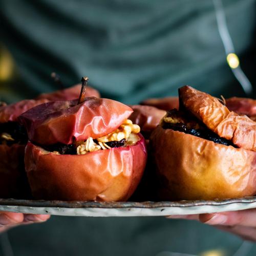 Fresh homemade stuffed red apples - 1228654