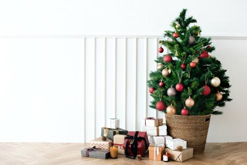 Christmas present gifts box in living room - 1231335