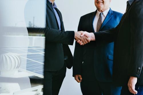 Business people making an agreement - 1226797