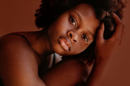 Beautiful black woman with afro hair - 1988197