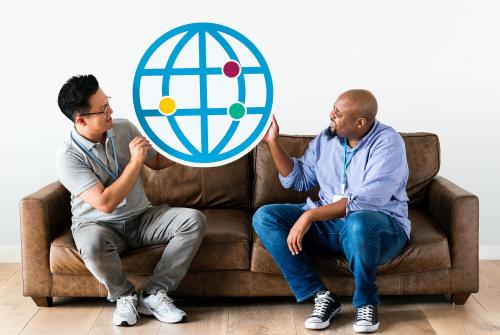 Diverse men holding browser icon - 414633