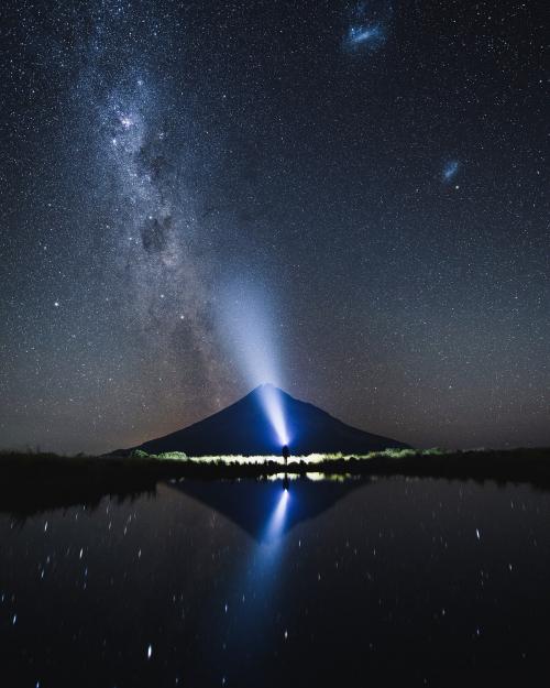 Beautiful milky way in the night sky - 843889