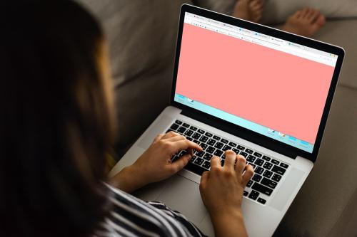 Woman working on a laptop - 404881