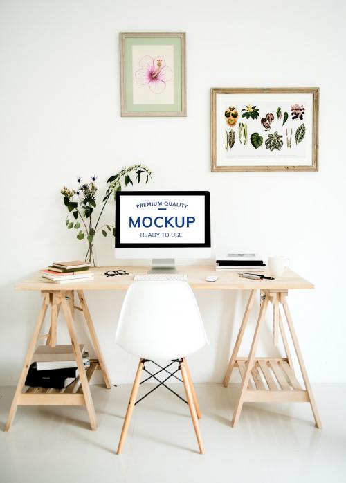 Mockup design space on computer screen - 296204