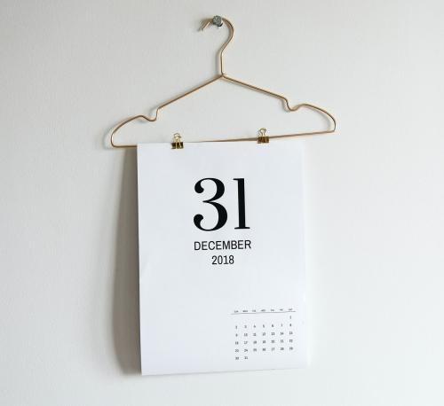 Calendar on the wall - 296874