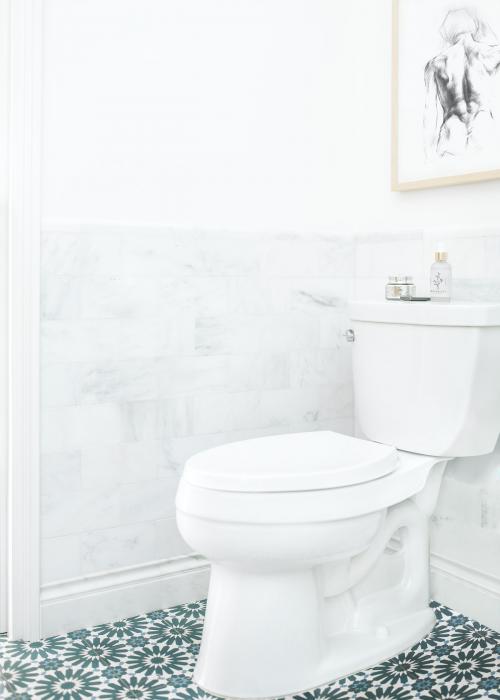 Simply bright clean design bathroom - 1211386