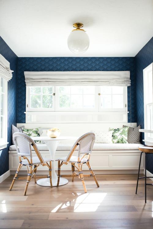 Blue and white minimal home decor - 1211252