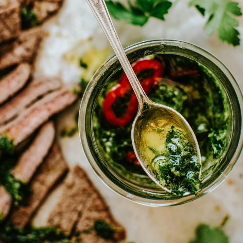 Homemade green pesto for grilled beef recipe - 1016346