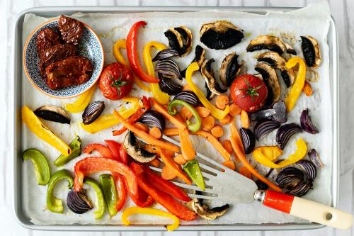 Freshly roasted vegetables food photography - 1054331