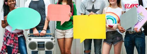 Teenagers holding blank speech bubbles - 6140