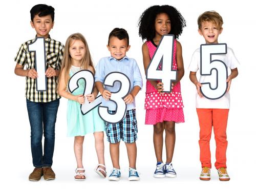 Little Children Friends Holding Numbers - 5043