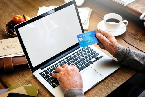 Online purchase with a credit card - 5760