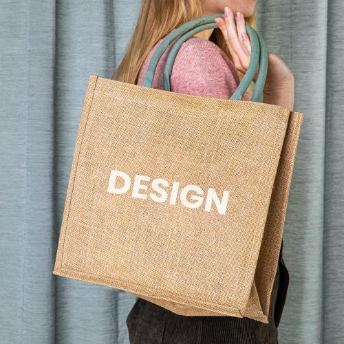 Woman with tote bag mockup - 2288270