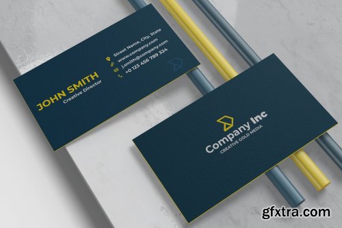 CreativeMarket - Minimalist Business Card Mockup 4924317