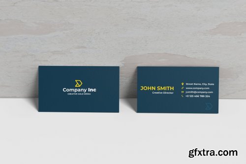 CreativeMarket - Minimalist Business Card Mockup 4924317