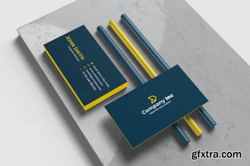 CreativeMarket - Minimalist Business Card Mockup 4924317