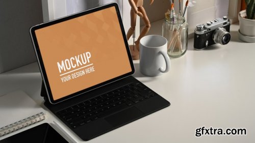 Smartphone laptop and tablete mockup