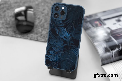 CreativeMarket - iPhone 12/Pro Clear Case MockUp 5639507