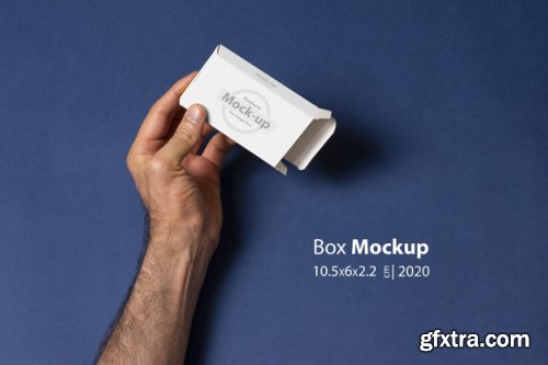 Hand holding blank, box notes mockup vol2