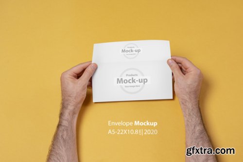 Hand holding blank, box notes mockup vol2