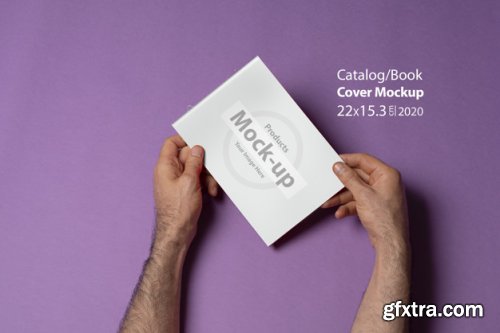 Hand holding blank, box notes mockup vol2