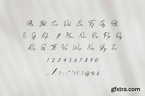 Qardenia Signature Font