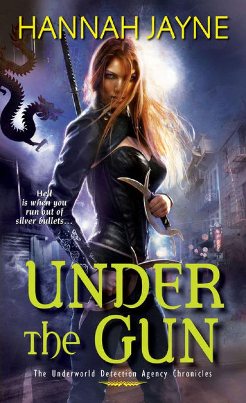 Under the Gun - Hannah Jayne