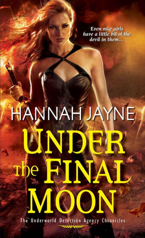 Under The Final Moon - Hannah Jayne