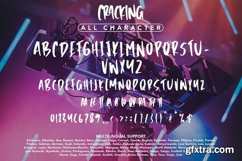 Cracking - Brush Font