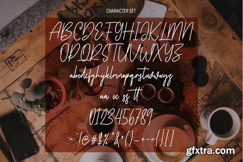 Betsyclove Signature Script Font