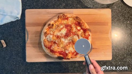 Homemade Pizza - A Simple Guide to Delicious Pizza