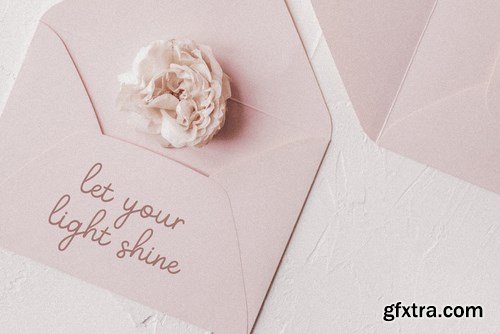 Sunkissed Handwritten Font