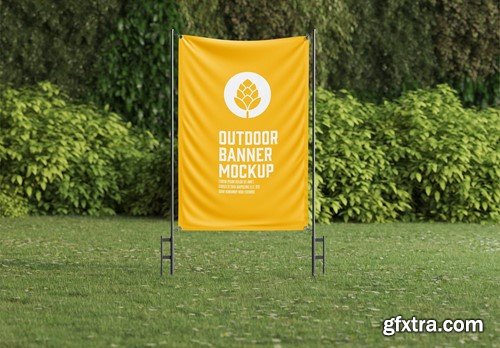 Vertical Pack Outdoor Banner Scene Mockup VLDM5NS