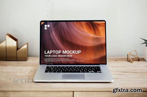 Laptop Mockup QUXX2YR