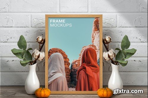 Photography Frame Mockups U55WRF2