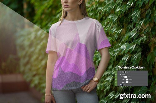 Mockups T-Shirt on a Girl Walking in the Street E9BWPFN