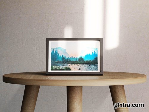 Landscape Frame Mockup F8TFJ88