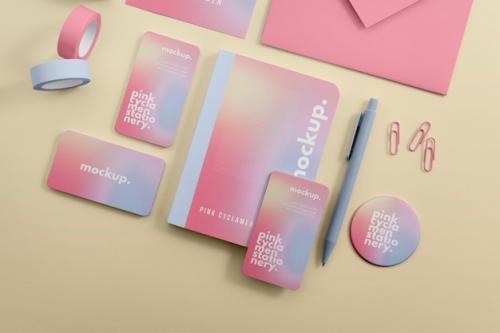 Premium PSD | Above view pink cyclamen stationery Premium PSD